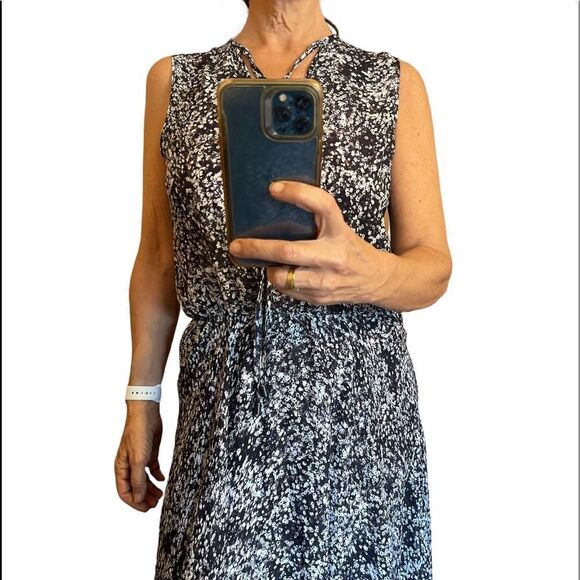 PARKER Floral Flowy High Low Hem Sleeveless Maxi Dress in Filaree Color .Size L - Picture 3 of 16